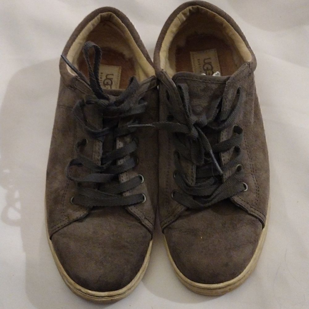 Ugg suede shoes 